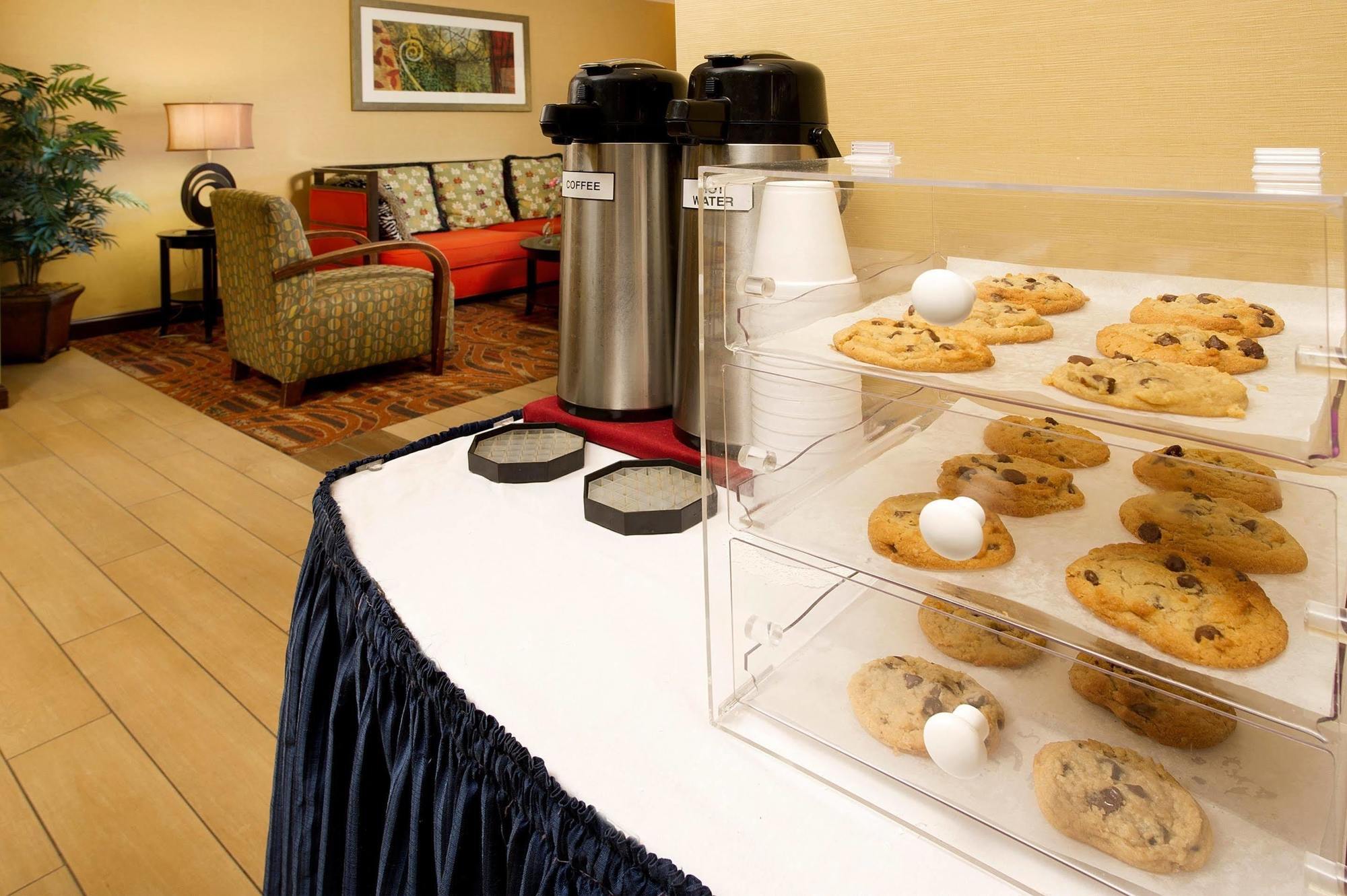 American Inn Of Bethesda Ngoại thất bức ảnh